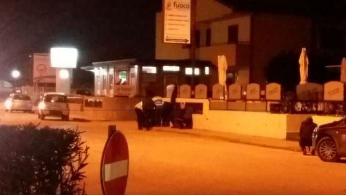uomo barricato a caserta 1