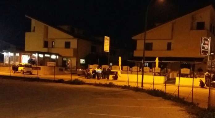 uomo barricato in casa a Caserta