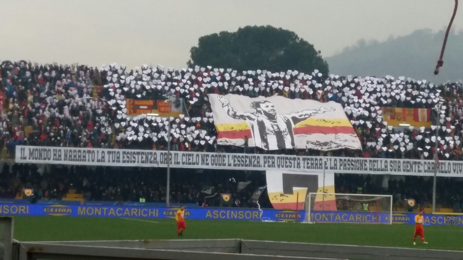 Coreografia Imbriani Benevento-Crotone