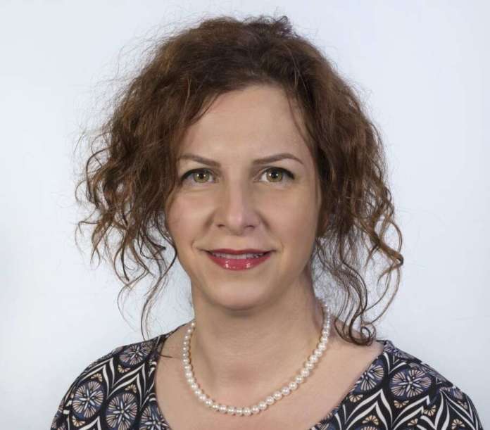 dora tesauro