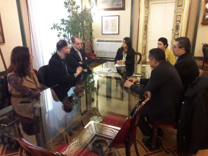 Delegazione italo-uzbeka incontra l’assessore Alessandra Sardu del Comune di Napoli