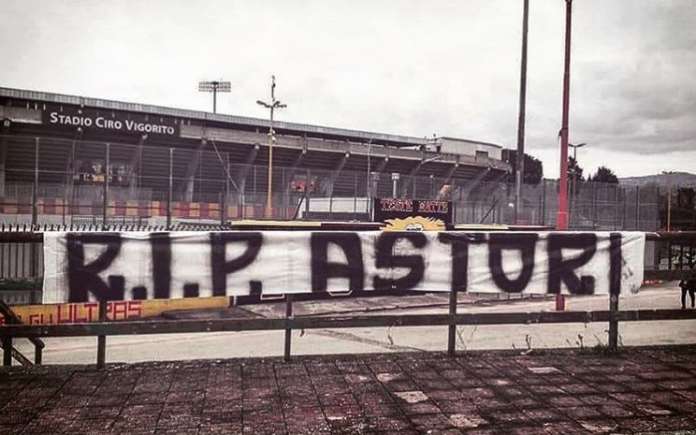 Striscione Astori