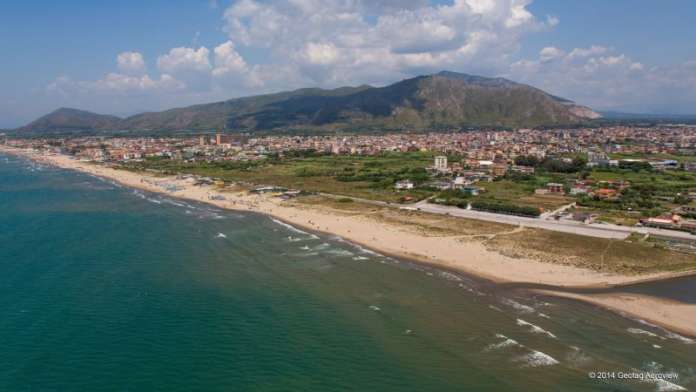 mondragone spiaggia