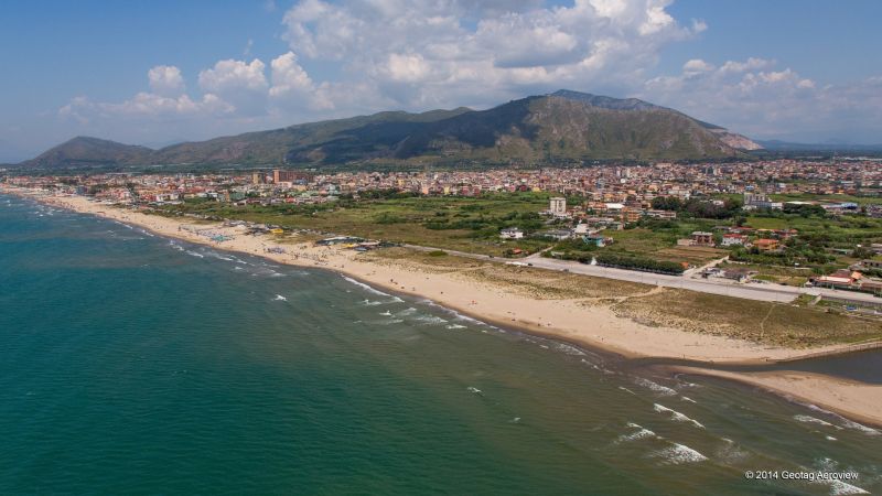 mondragone spiaggia