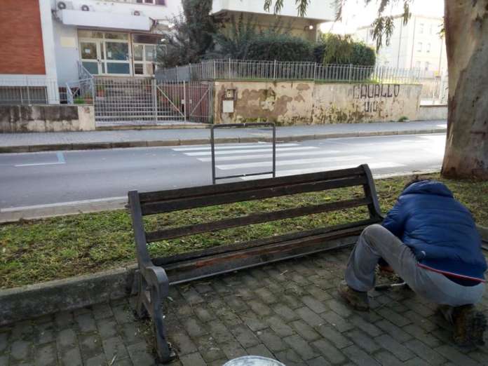 panchine riparazione caserta