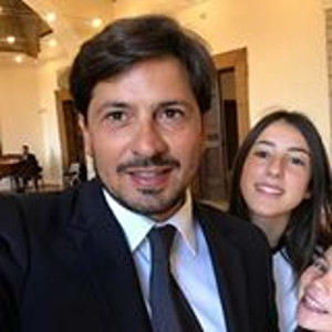 Il sindaco di Parete Gino Pellegrino