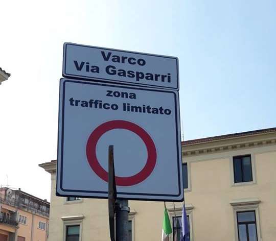 Ztl via gasparri Caserta