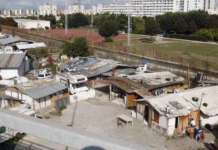 Campo rom di Qualiano al setaccio dei Carabinieri, due denunce e 8 auto sequestrate