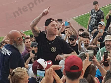 Clementino e Carannante in Curva B Napoli 02
