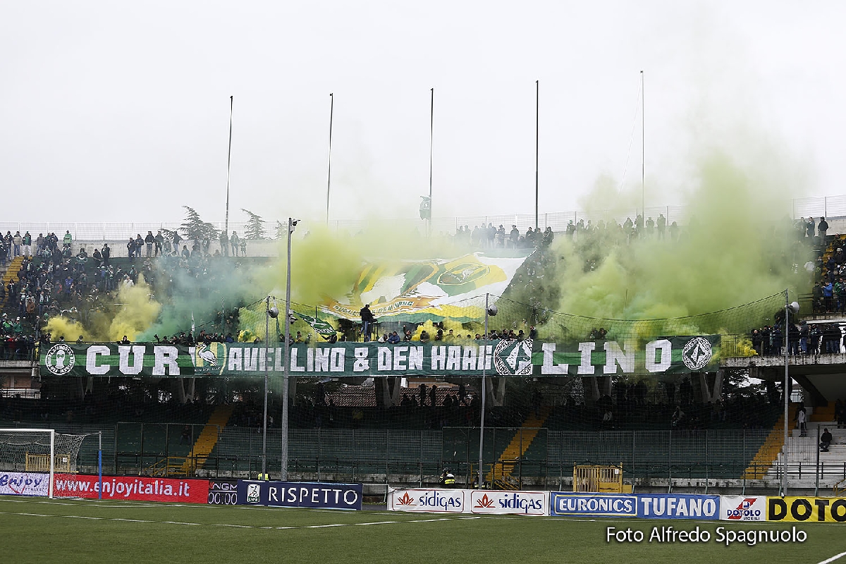 Curva Avellino