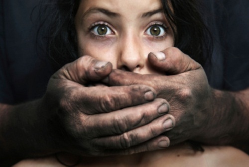 VIOLENZA-SUI-BAMBINI