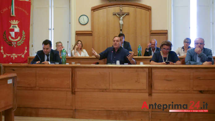 Giunta comunale in consiglio