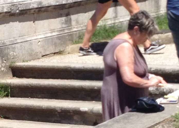 Reggia tuffo turista incidente anziana