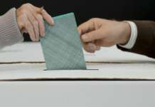 Comunali, l’affluenza alle 12 nei capoluoghi di provincia campani