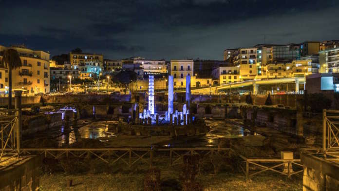 5) Macellum di notte