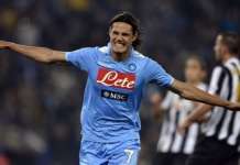 Cavani sbarca a Capodichino, ma c’è qualcosa che non quadra…
