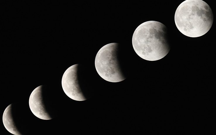 eclissi luna