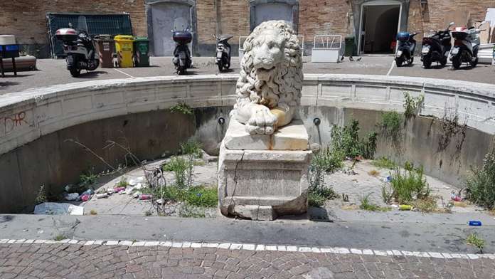 fontana monumentale napoli