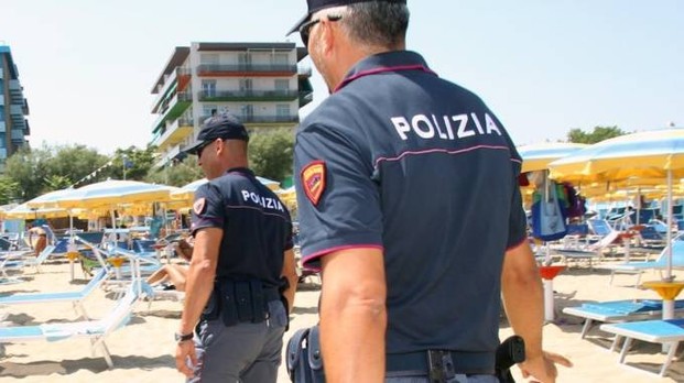 polizia spiaggia