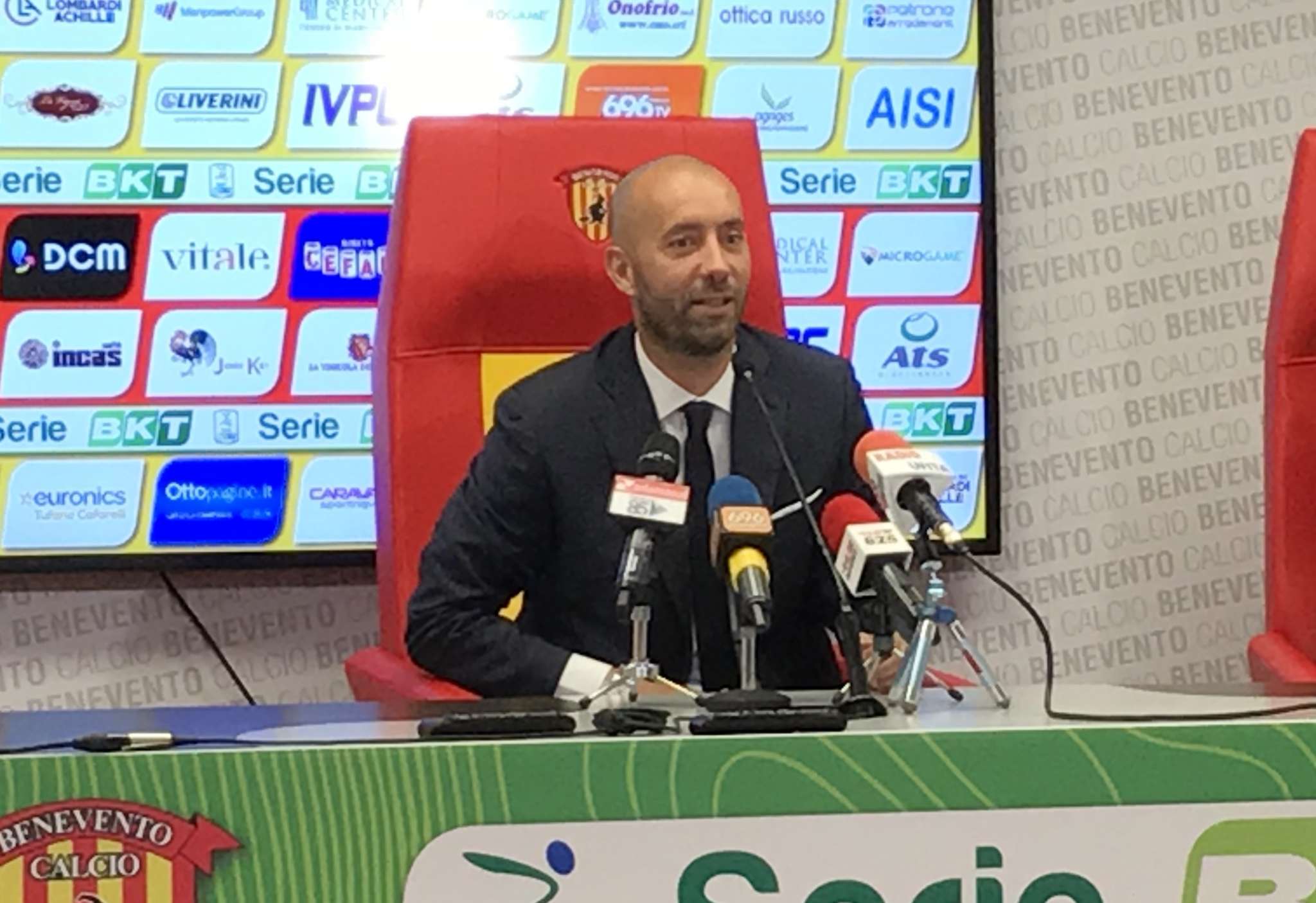 Bucchi conferenza Lecce