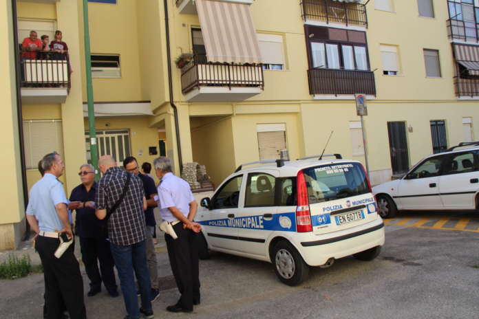 EVITATO SFRATTO PIAZZA ENRICO MARIA FUSCO (2)