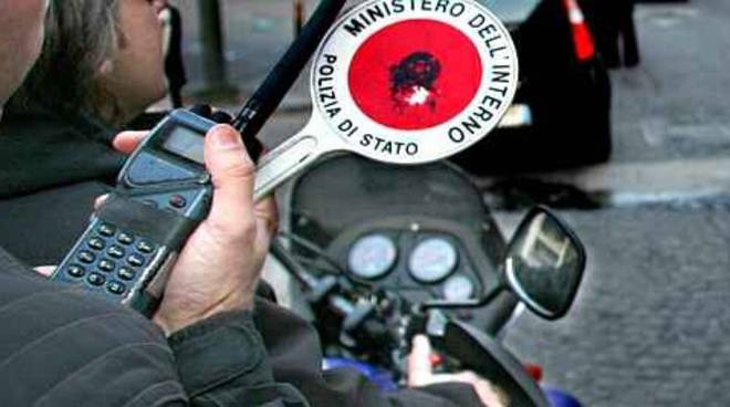 Polizia Falchi Napoli 02