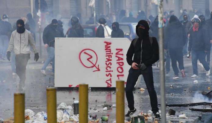 Salvini in Naples
