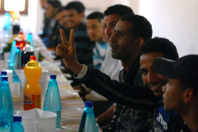 1434647941-0-immigrazione-e-accoglienza-quante-bufale-ecco-come-funziona-e-quanto-costa
