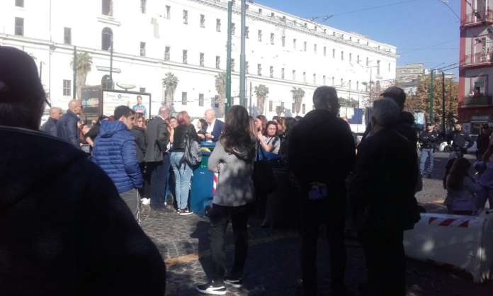 scuola sit in napoli
