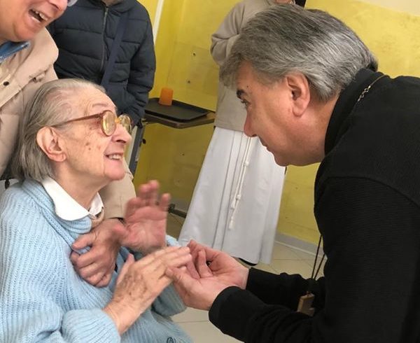 Vescovo Mimmo a Villa San Francesco 1