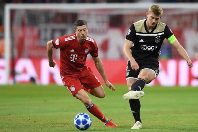 de-ligt-obiettivo-di-calciomercato-della-juventus-in-azione-contro-il-bayern-monaco-maxw-644