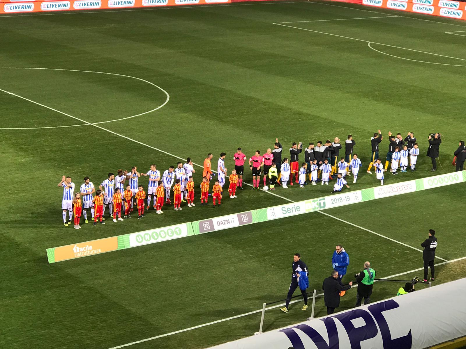 benevento pescara ingresso in campo