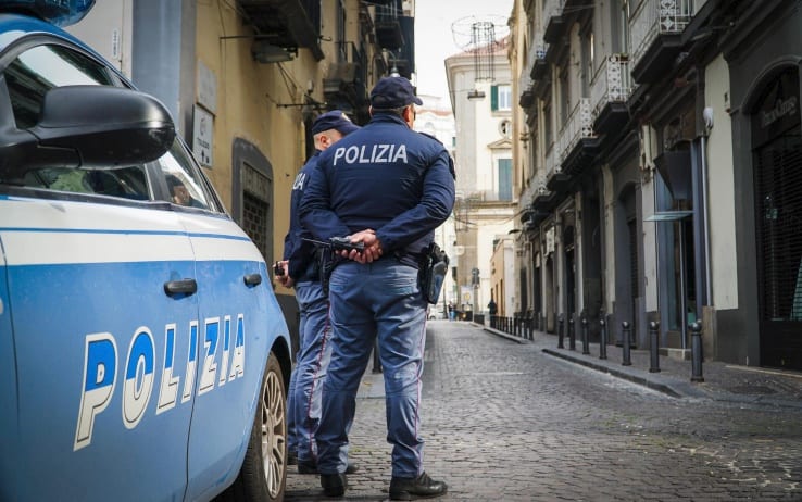 napoli polizia