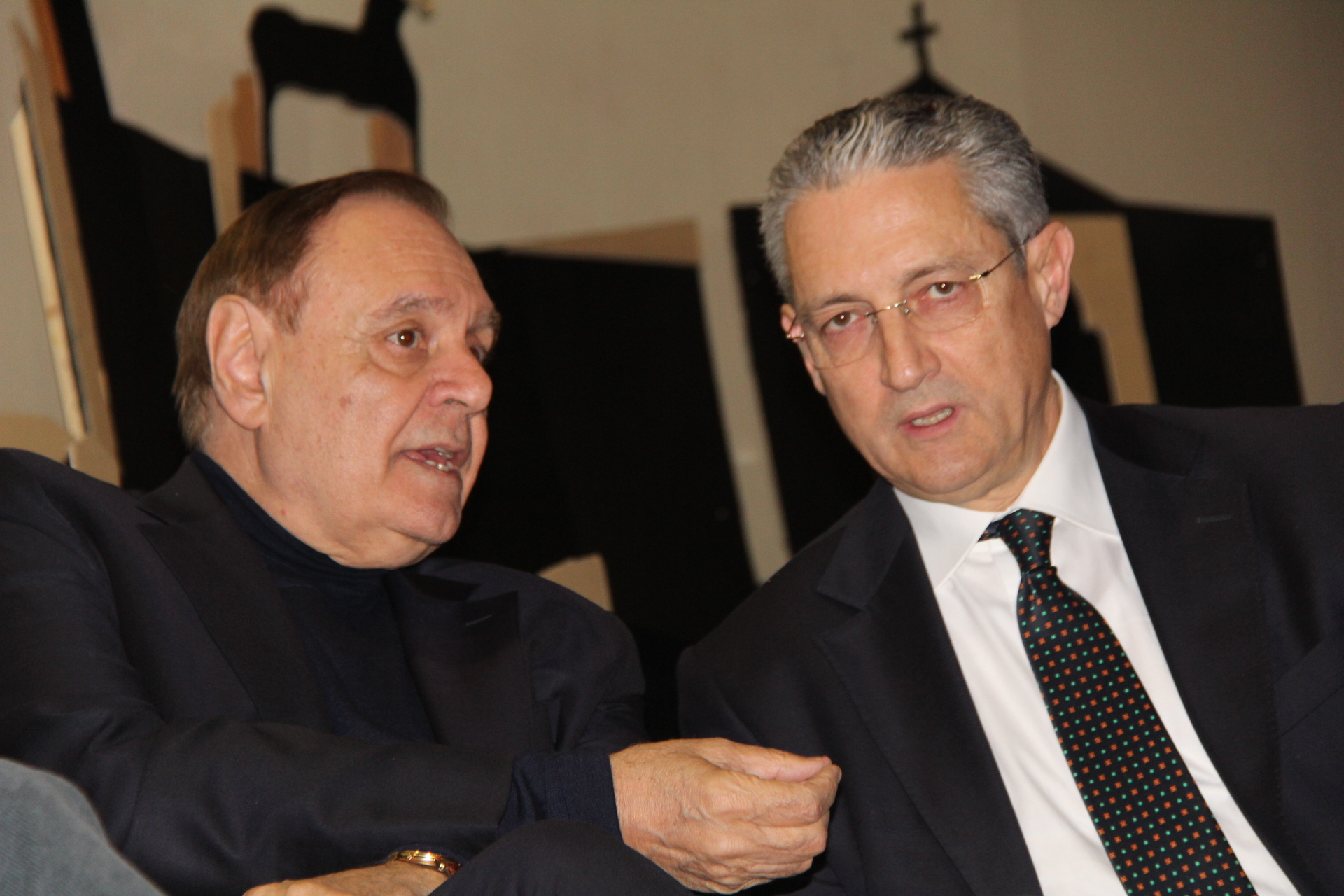 stregati da sophia istituzioni (1)