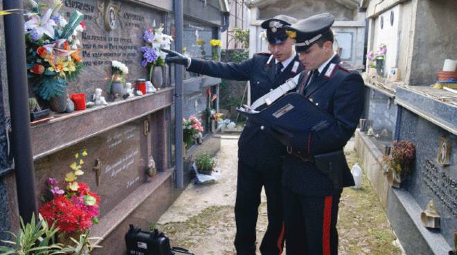 carabinieri-cardinale-cimitero-png-271867.660x368