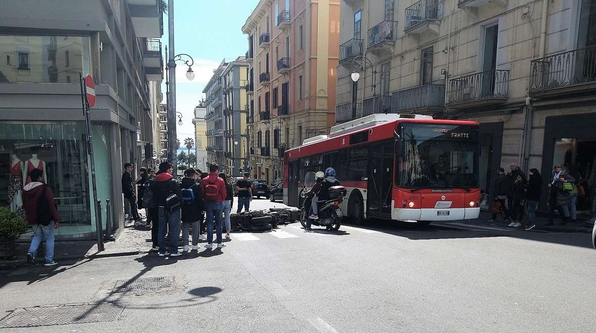 Incidente Piazza XXIV Maggio