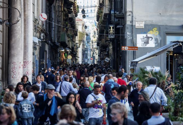 Turisti Napoli