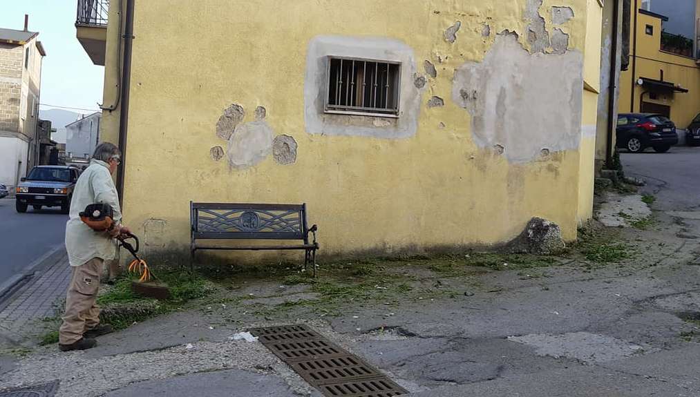 airola puliscono strade