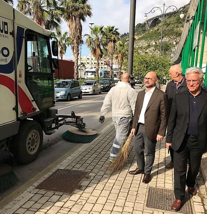 Loffredo Napoli pulizia
