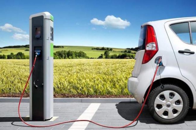 colonnine per la ricarica delle auto elettriche