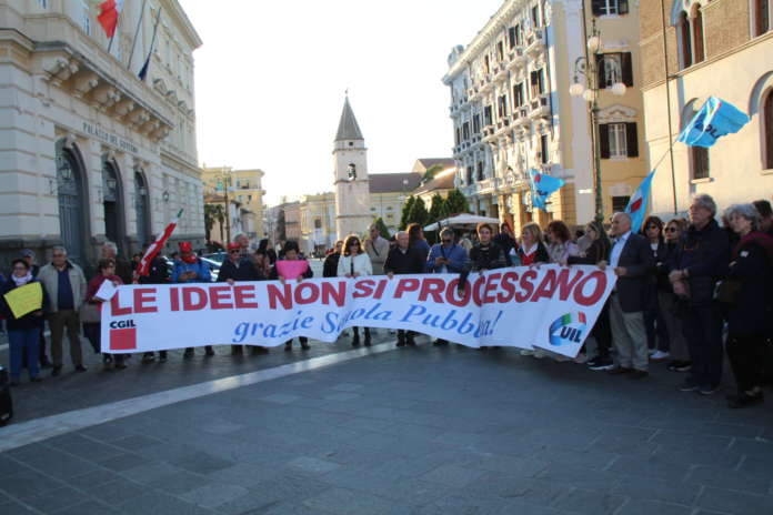 manifestazione solidarietà docente palermo (3)