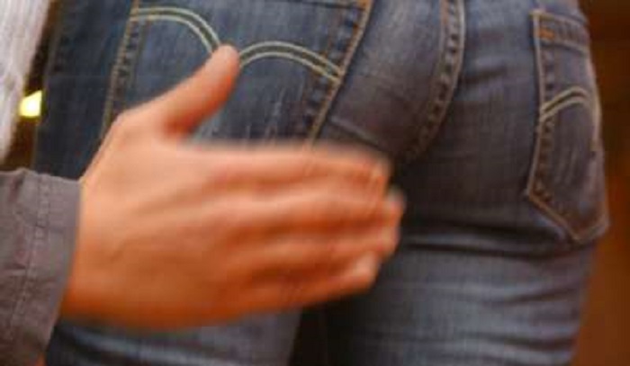 palpeggiare