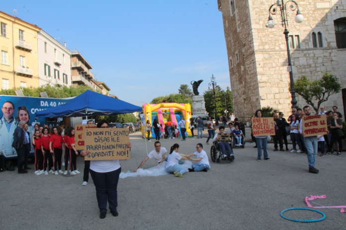 flash mob bambini down (3)