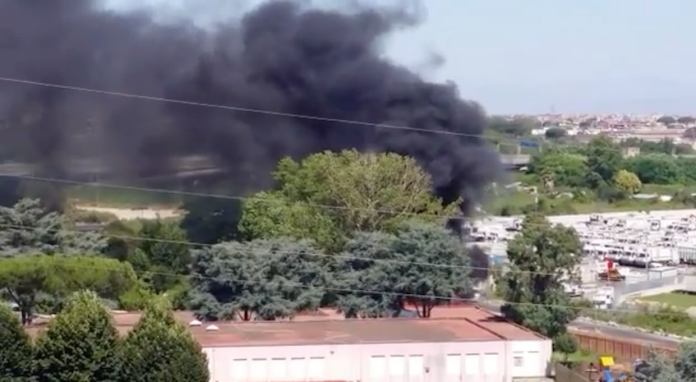 incendio scampia