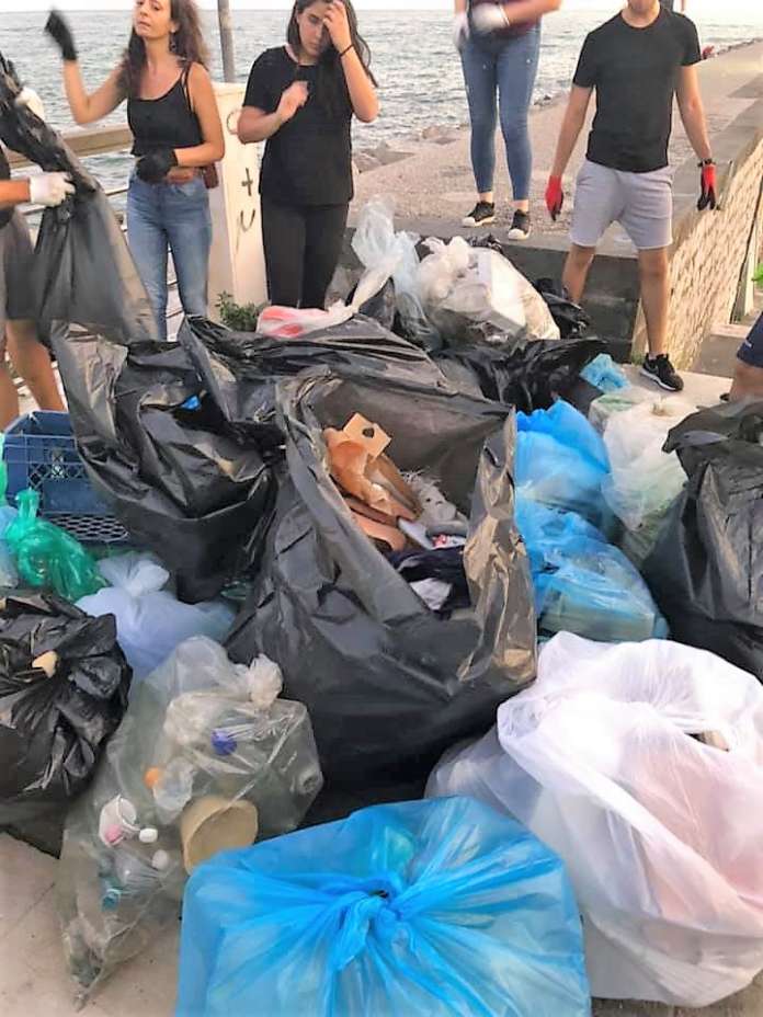 IMMONDIZIA TOTALE