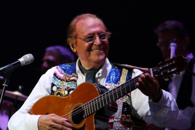 Renzo-Arbore immagine