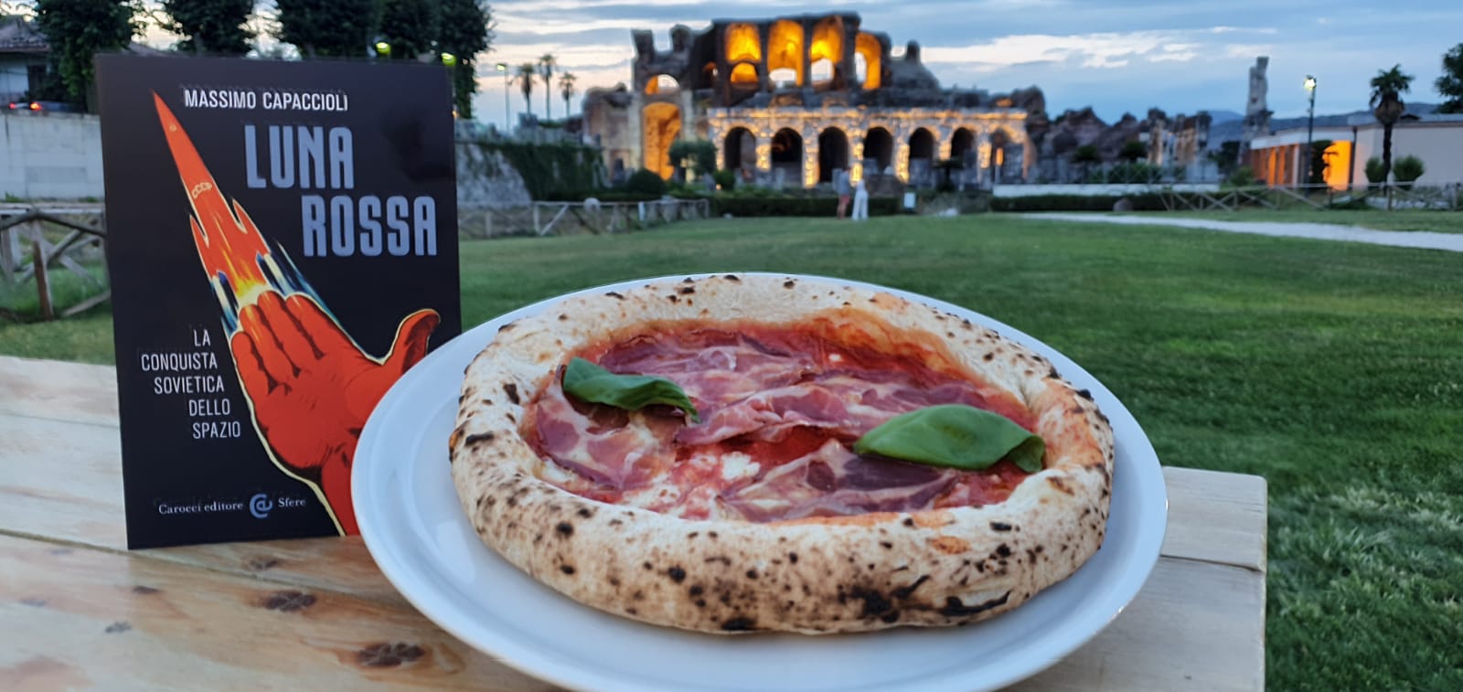 Un libro a tavola con Luna Rossa