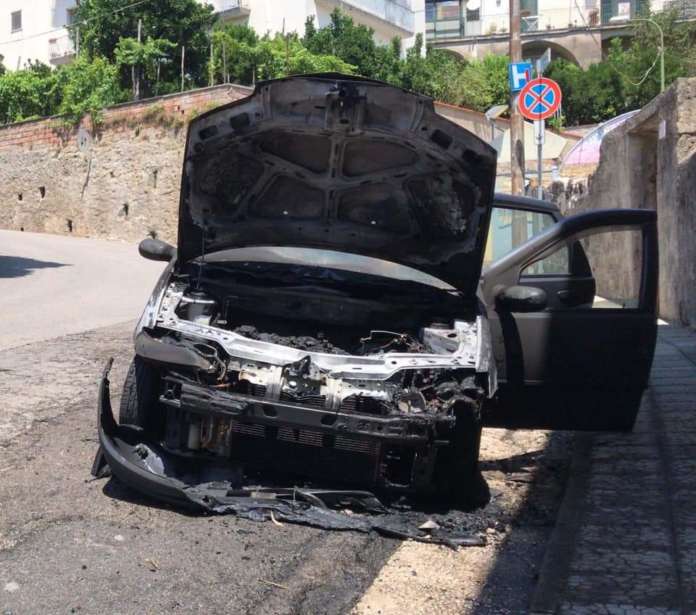 incendio auto
