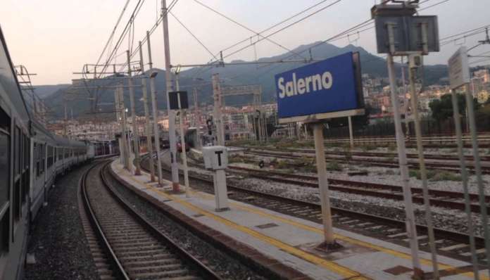 stazione di salerno