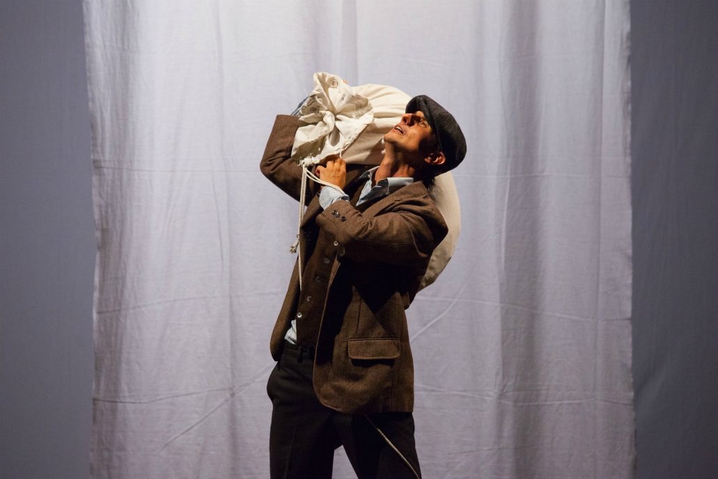 5 ago Maurizio Igor Meta_Ellis Island Foto di Fondazione Campania dei Festival